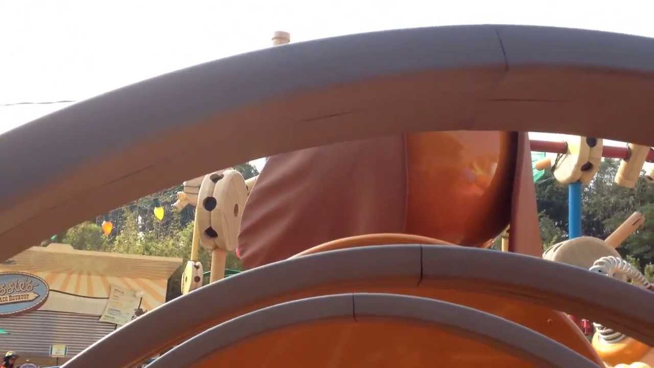 轉轉彈弓狗｜Hong Kong Disneyland 2013《Slinky Dog Spin》FHD1080p