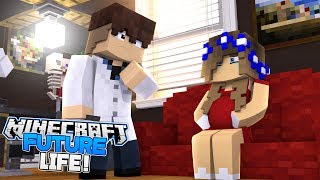SOMETHING IS WRONG WITH LITTLE CARLY'S BABY?! (Minecraft Future Life)