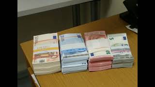 Euro bank notes