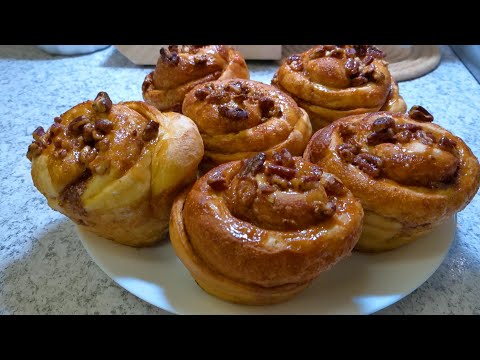 Step-by-Step Guide: How to Make Moist Pecan Cinnamon Rolls from Scratch