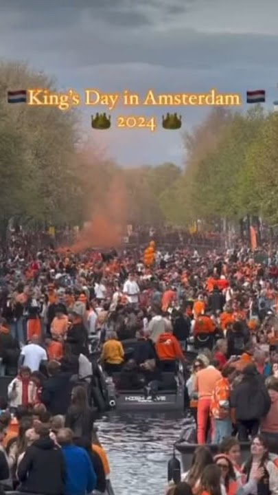 King’s Day Amsterdam Party Time in Canals #koningsdag #amsterdam #shorts #netherlands