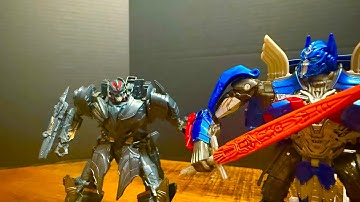 Optimus vs Megatron part: 1 (stop motion)