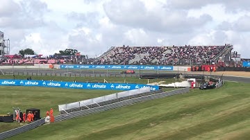 REDBULL RB7 at Brands Hatch LOUD V8!