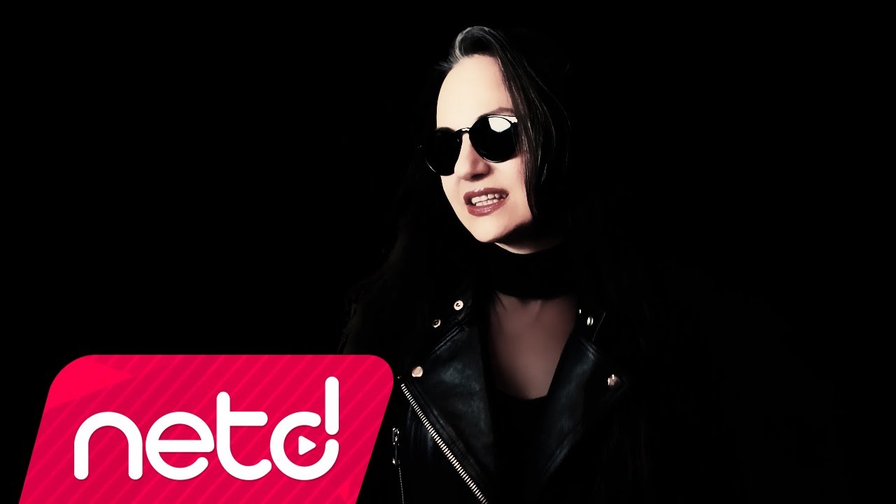 Selim Işık & Aysegulsoyluyor - Tahtsız Kral