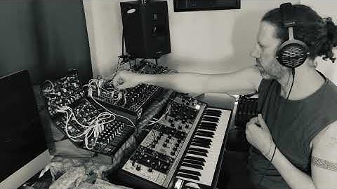 Dream // make noise strega, o-coast, soma pulsar 23, lyra 8, moog matriarch