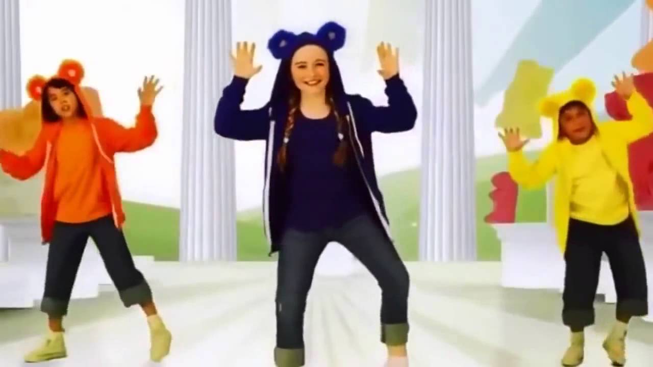 Gummibär Go For The Goal World Cup Soccer Song English Funny Gummy Bear