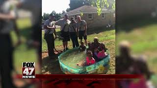 Firefighters helped kids fill pool