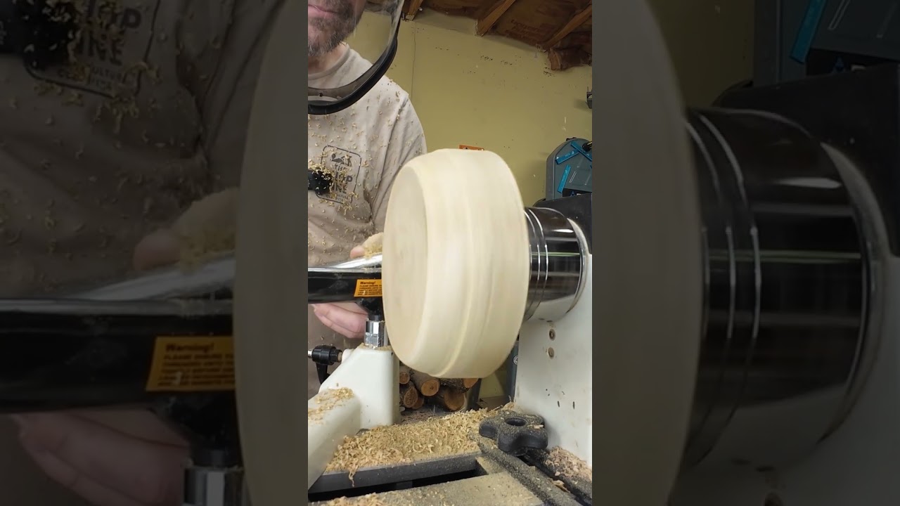 Is White Limba The Best Wood For Turning Bowls? #woodturning #shorts #bowl