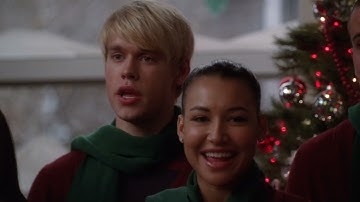 Glee - Full Performance of "Welcome Christmas" // 2x10