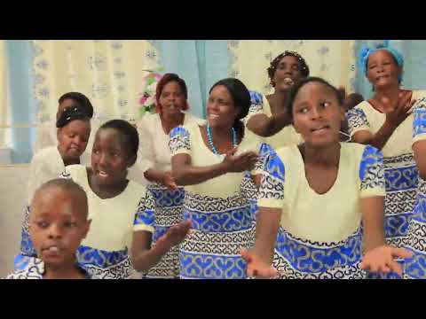 Video: Kwa Nini Mbayuwayi Huruka Chini