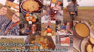 A Cosy Autumn VLOG|pumpkin picking, fruit crumble and plenty of laughter