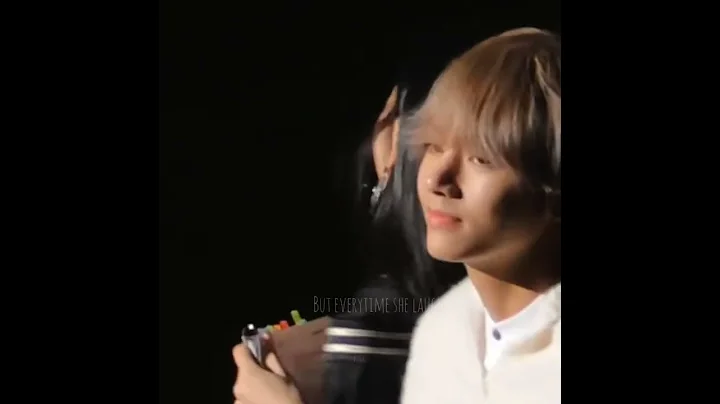 V is the one who fall more for Jisoo 😳🤭🥰 #jisoo #kimtaehyung #vsoo #taesoo