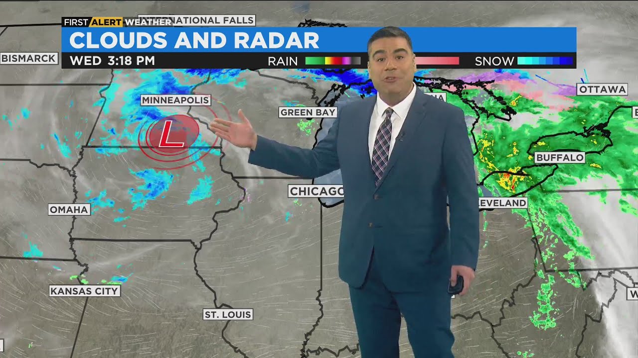 Chicago First Alert Weather: Possible light snow on the way - YouTube