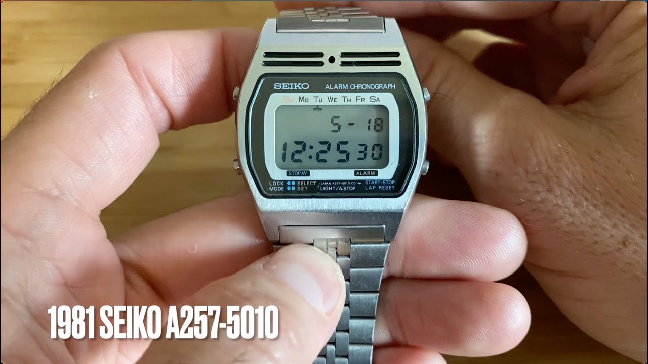 DeLorean-like Seiko Digital Watch: Seiko A257-5010 - YouTube