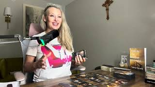 Virgo false light has knowledge about who U are & stressed due 2 justice playing out #tarot #Virgo