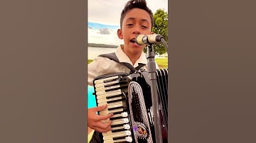 Thumbnail of Fica amor do Alemão do forró é um sucesso com Alejandro o menino do The Voice #boanoiteee #musica
