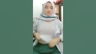viral full VCS mahasiswi hijab bidan cantik jilbab ketat gratis sebelum berangkat ke kampus