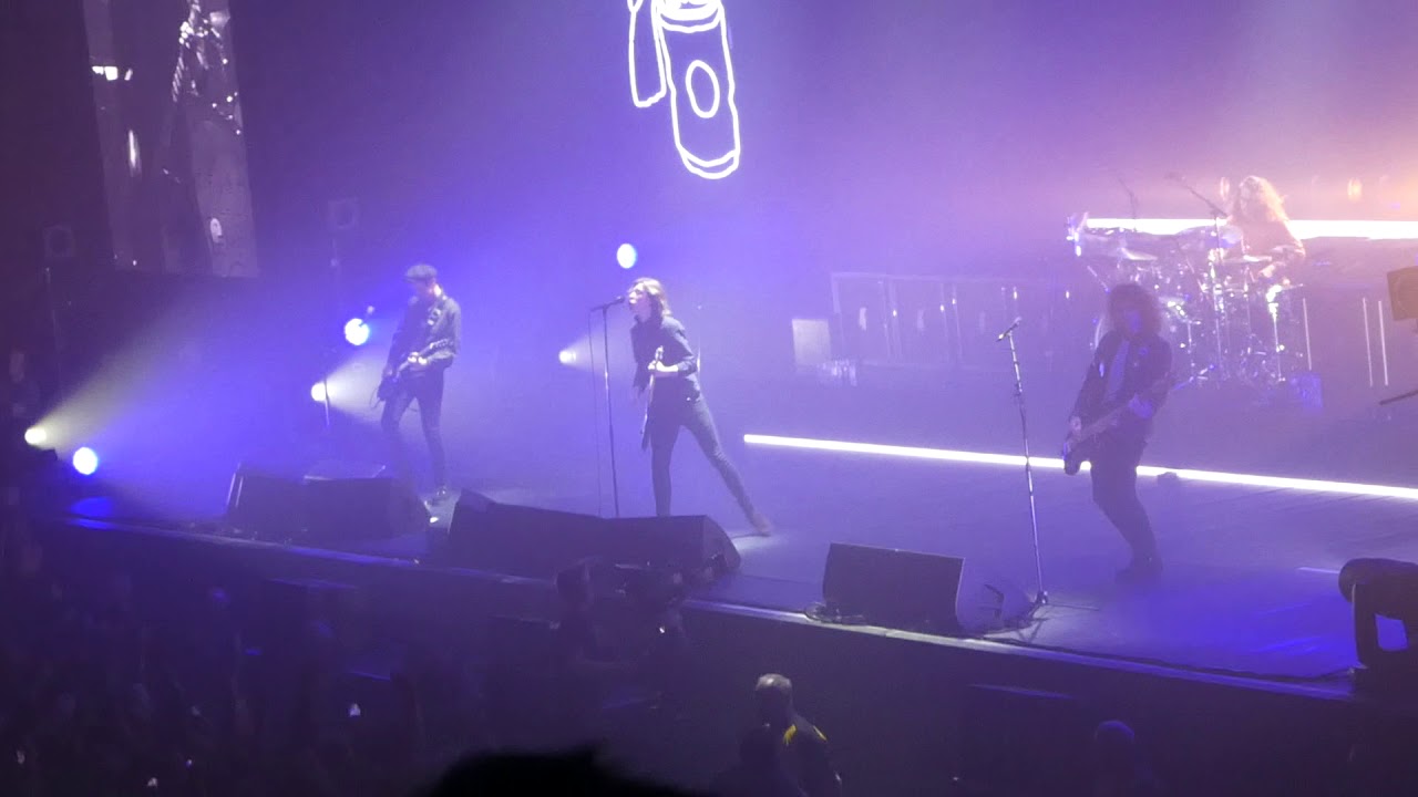 YouTubeでCatfish and the Bottlemen - Intro / Longshot - Newcastle Arena 05.11.19を視聴 YouTubeでCatfish and the Bottlemen - Intro / Longshot - Newcastle Arena 05.11.19を視聴