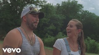 Video thumbnail of "Tyler Farr - Love by the Moon"