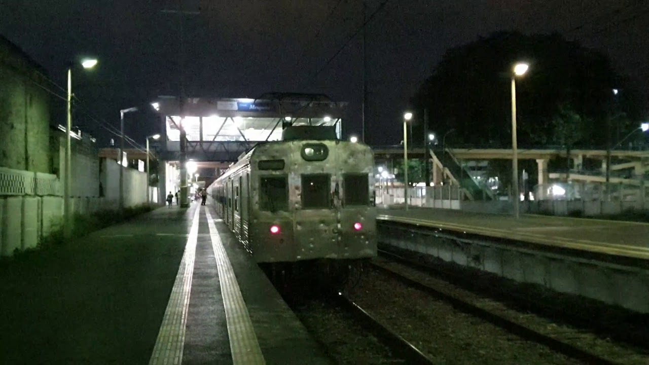 Supervia - ER's 504/517 + 501/502 + 5005/5006 em Mesquita.