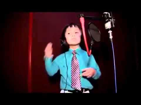 4 Jähriges Kind Singt Erstaunlich Gut