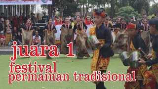 Penampilan Juara 1 Balap Karung Festival Memengan Permainan Tradisional Anak