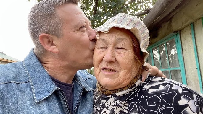соседку по даче узнаешь только по жопе соседку по даче узнаешь только по жопе