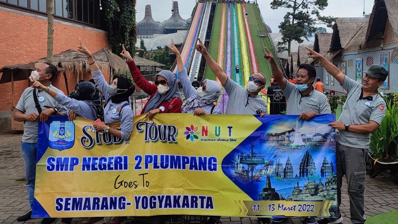 SMPN 2 PLUMPANG TUBAN (Study tour) goes to semarang - jogja