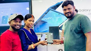 Mera wife liya new phone ￼￼😍#abcvlogs  #ajaypoper #realfools #realfoolsteam 