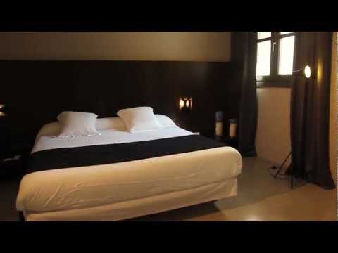 Room 04 - The Palace Wine Cellar / Caro Hotel (Valencia, Spain)