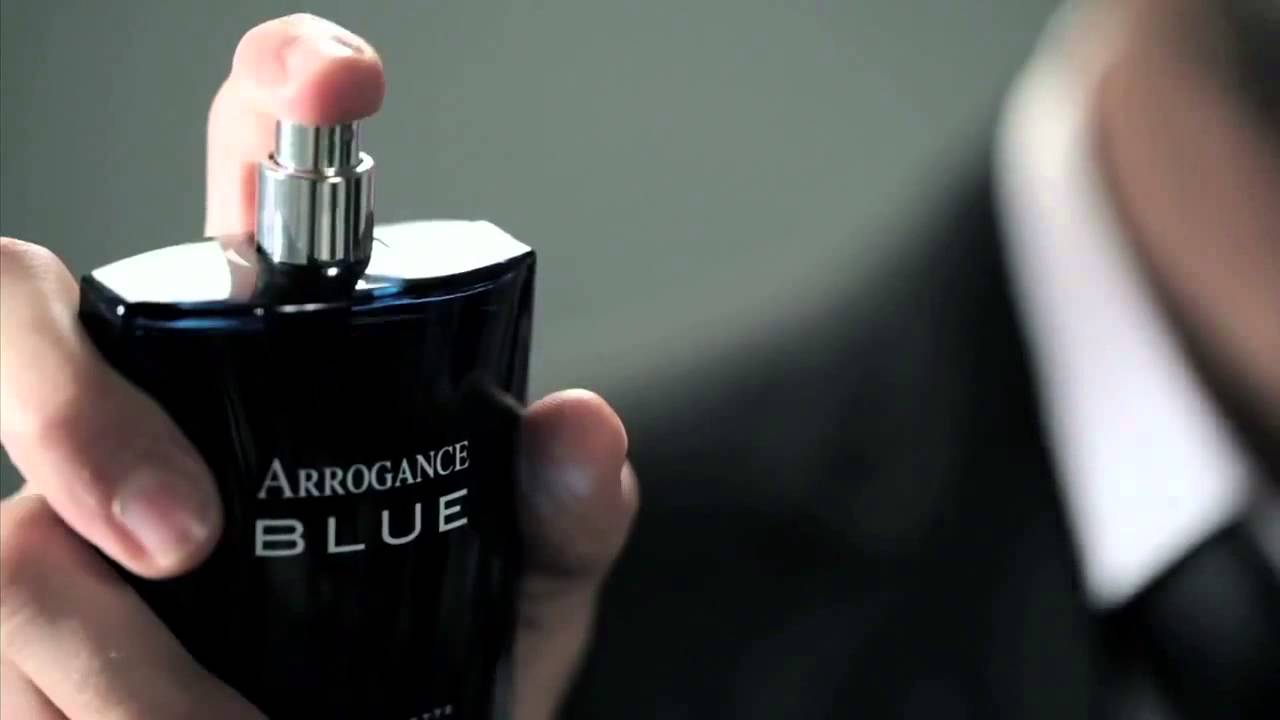 TV Spot Arrogance Blue Parfum - Speaker Fabio Farinelli - YouTube