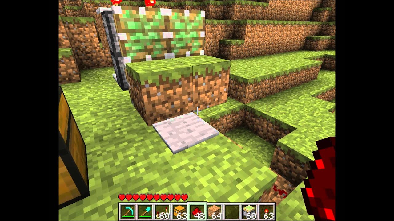 Minecraft moving wall trap tutorial - YouTube