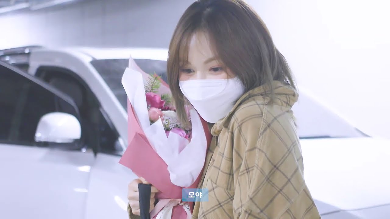 [4K] 레드벨벳 웬디 - 신비한 레코드샵 퇴근길 컴백 축하합니다💙