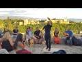 Bailador de flamenco con La Alhambra de fondo - Granada, España