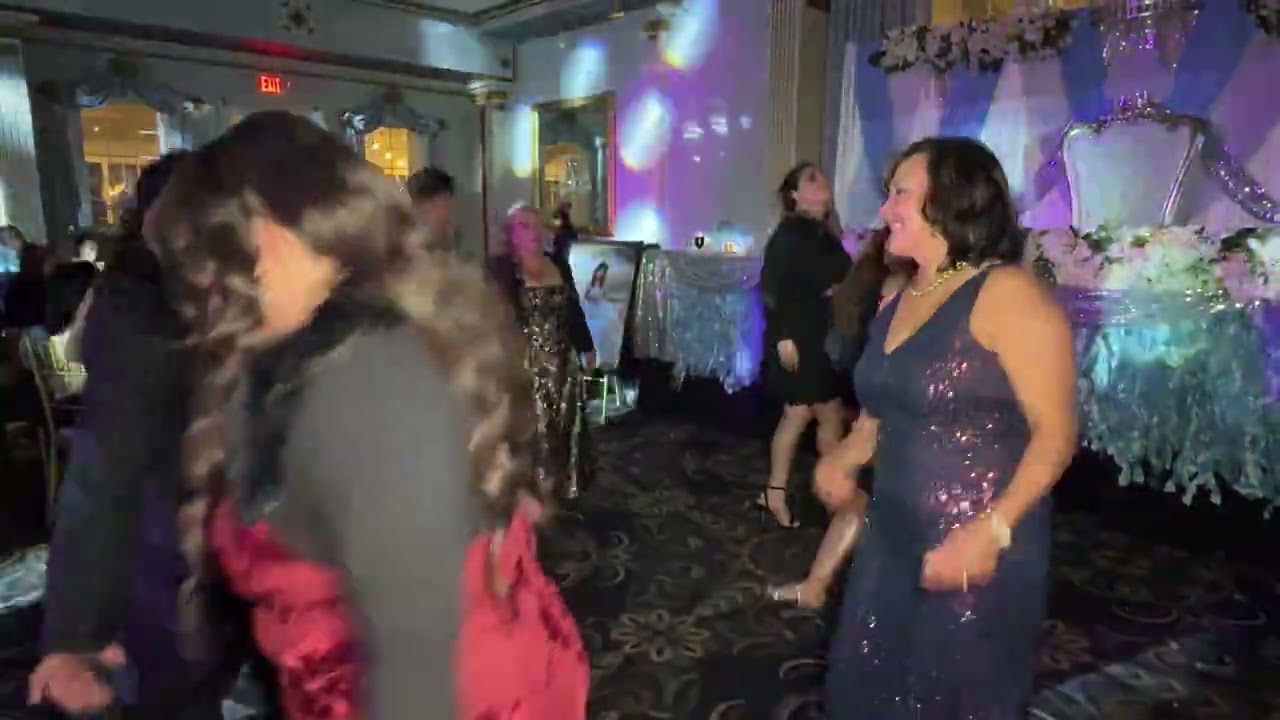 LA QUINCEAÑERA: ASHLEY REYES EN  KENNET  SQUARE. PA