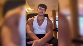 Pec Bounce π