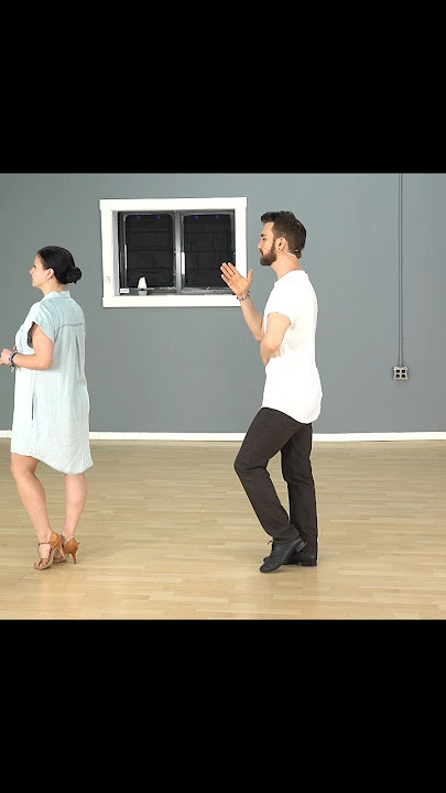 Spot Turn In Cha Cha #ballroomdance #latindance