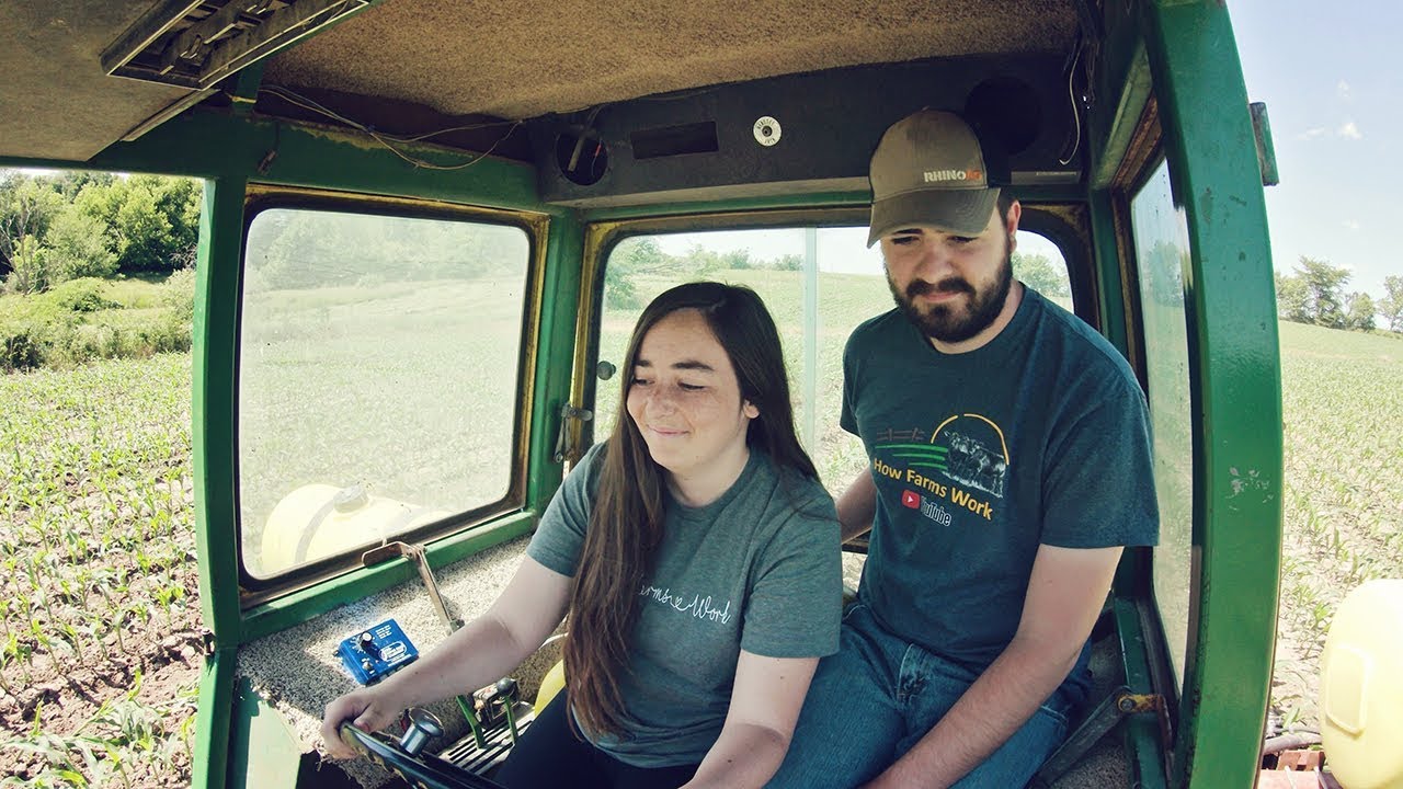 Cultivating with Jamie John Deere 4020 YouTube