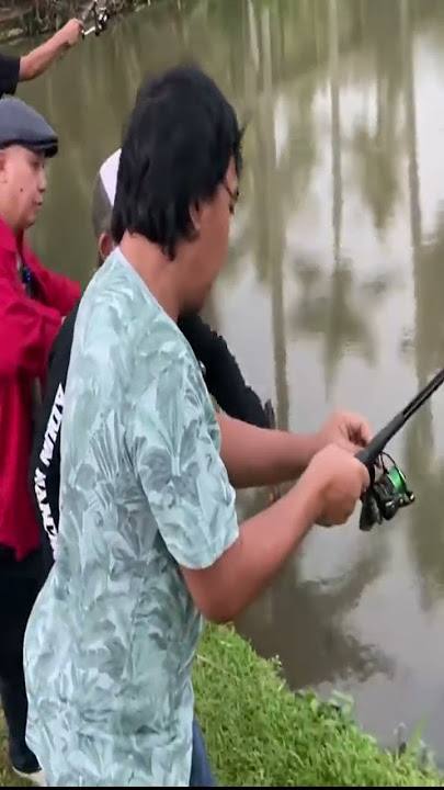 Test Liatin Bang Komeng Mancing Ikan #shorts