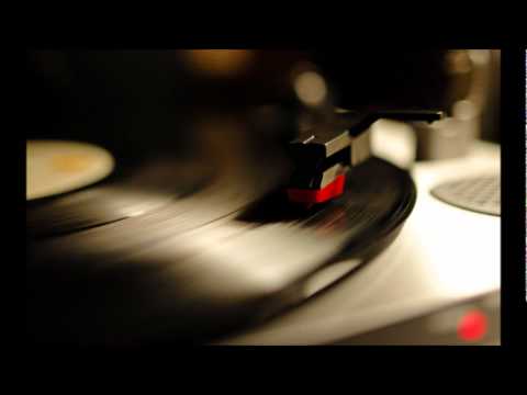 Massive Attack feat. Hope Sandoval - Paradise Circus
