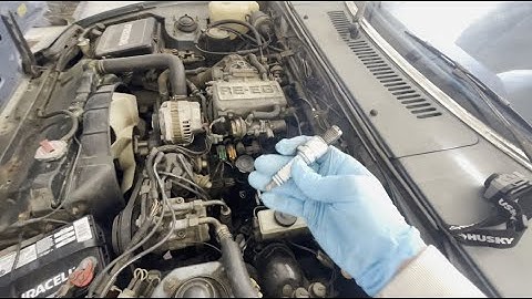 Day 10: Spark Plug Installation on 1984 Mazda RX7 GSL-SE