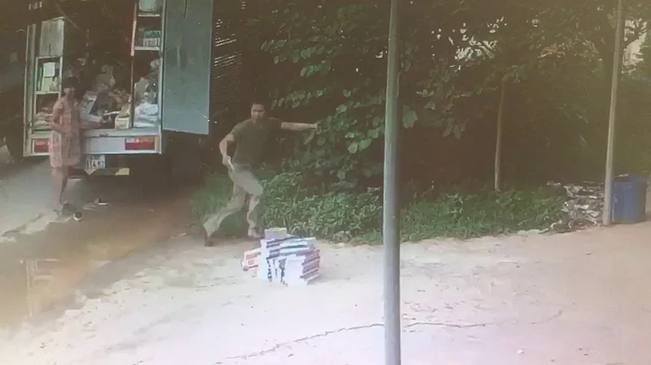 Delivery Man Dodges Truck || Viralhog