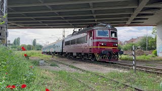 ПВ30135 с 44062 пристига на гара Казанлък