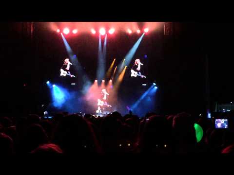 Ed Sheeran - Ain't No Sunshine/Superstition - Bangor, ME