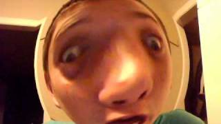 Retard singing muffin man