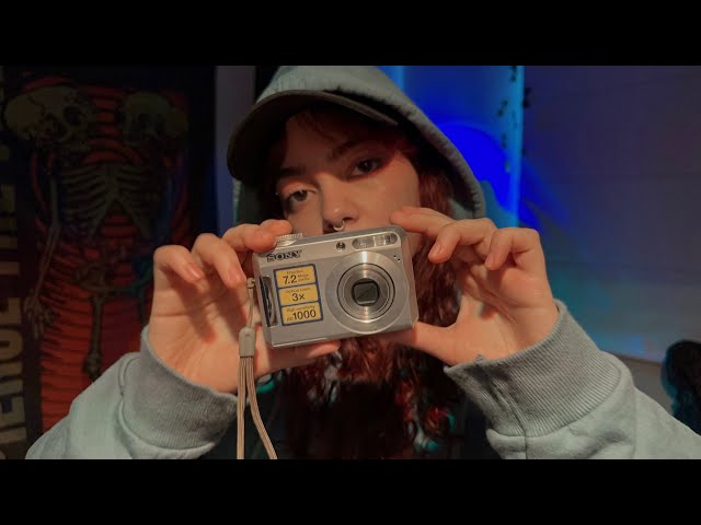 ASMR | Garota estranha te fotografando por motivos super normais