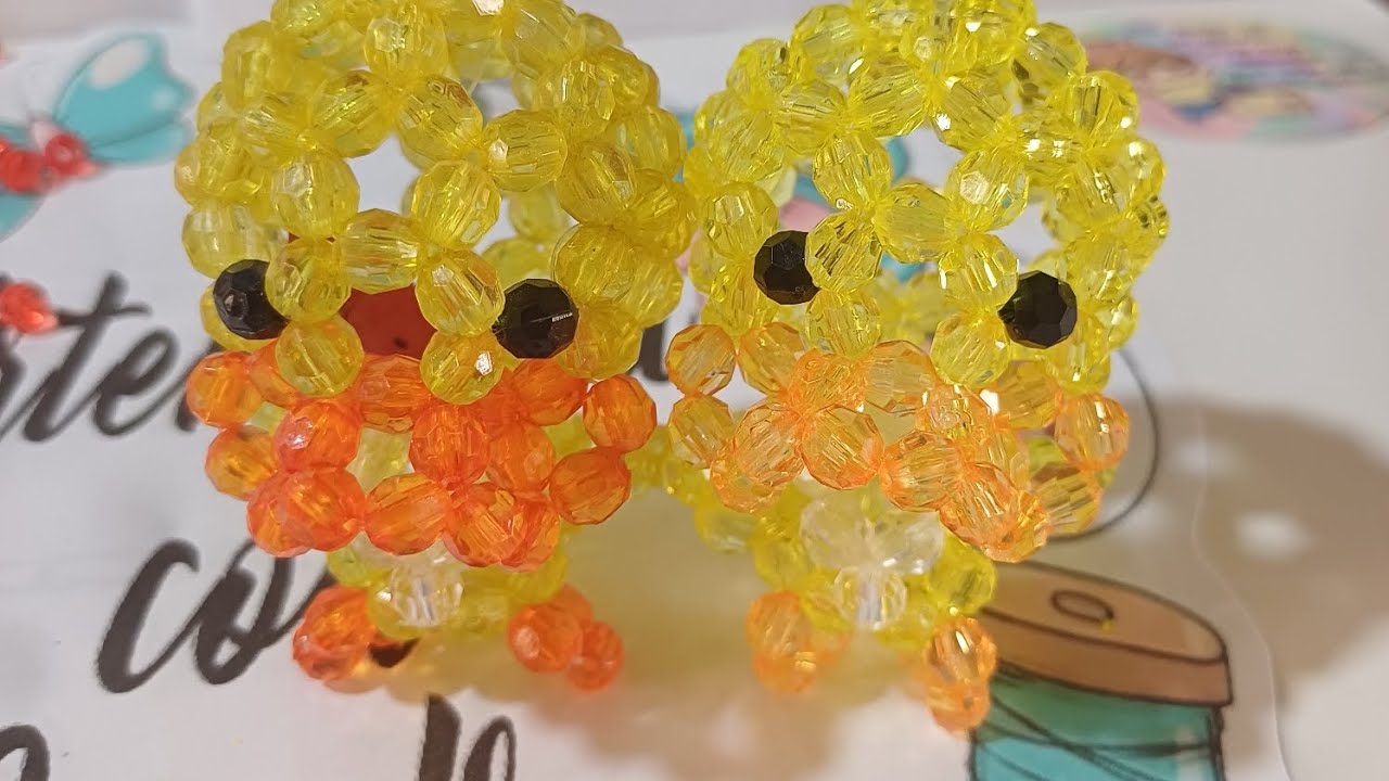 pato kawai 🦆😁 hecho con perlas acrílicas
