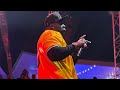 KHALIGRAPH JONES SE PRODUIT LORS DE LA JOURNÉE DE MATCH DU GUINNESS ET DE LA REVUE DE CASQUETTE D mp3