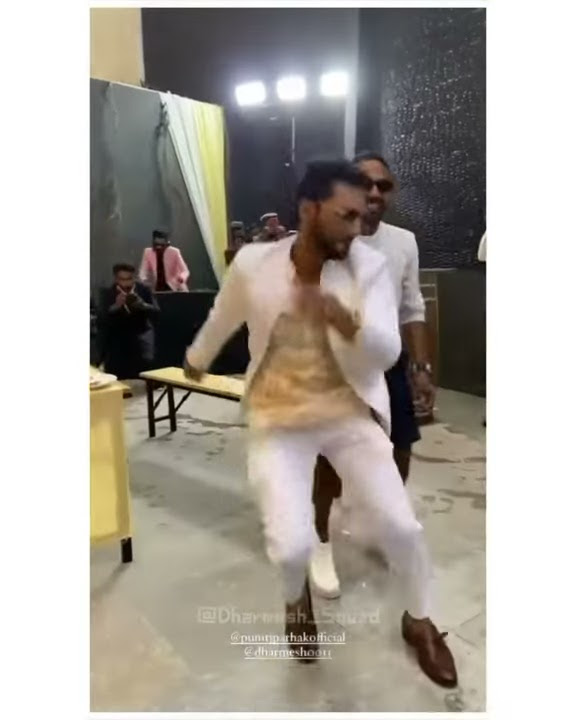 punit & Dharmesh Dance on Bezubaan kab se main raha / #Punit #wedding #PseNitak/ Punit weds Nidhi