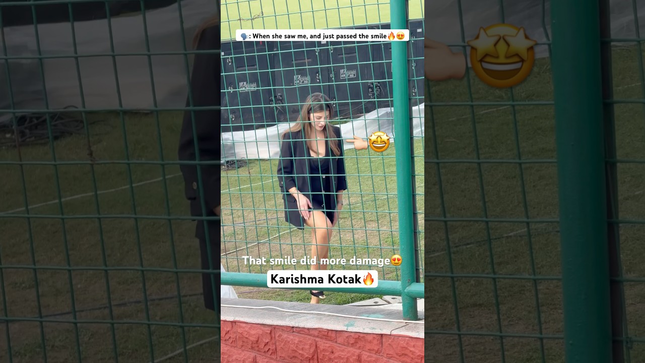 When Karishma Kotak Shows Her New Outfit 🔥😍 